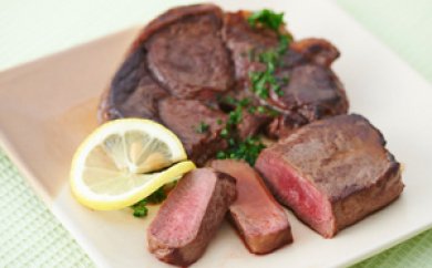 北見エゾシカ　ドライエイジング　もも肉　ステーキ肉の特産品画像