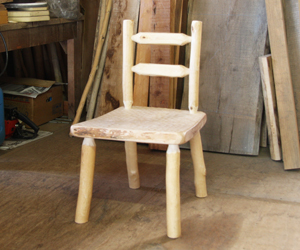 「純平の椅子」/1脚　幅40㎝×座面高35㎝の特産品画像