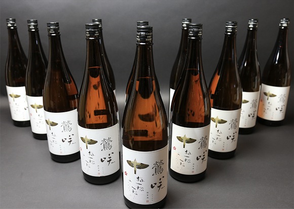 蔵元直送　鶯咲　純米酒　1.8L×12本の特産品画像