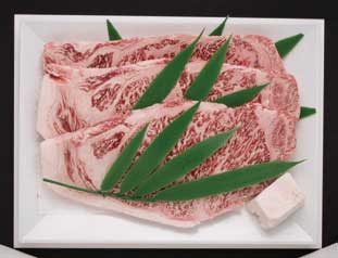 茨城が誇る極上の霜降り牛肉「常陸牛」ステーキ用（サーロイン250ｇ×3枚）の特産品画像