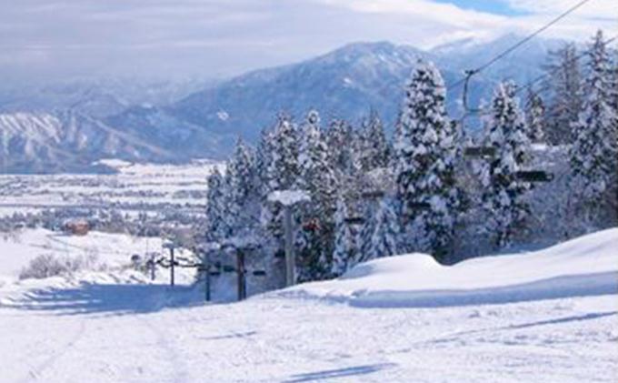 シャトー塩沢スキー場　リフト１日券（大人２枚）の特産品画像