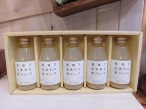 ケーキファクトリーホイップ　「稲城で生まれた梨ジュース」詰合せの特産品画像