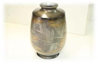 布目昇雲/四分一色花瓶：高岡銅器の特産品画像