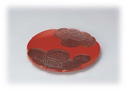 ８０菓子皿梅彫：高岡漆器の特産品画像