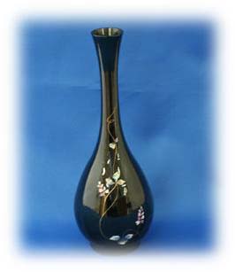 金胎漆器花器（鶴首）「かづら」螺鈿入：高岡銅器の特産品画像