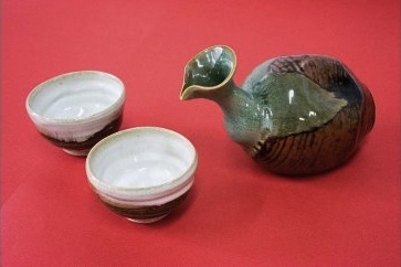 越中三助焼（鴨徳利・ぐい呑みセット）の特産品画像