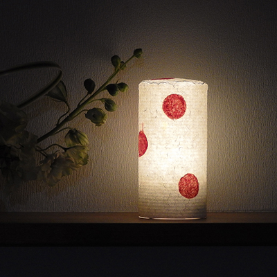 乾電池式LED照明器　螢の華光kiwami (3種類のシェード:和紙・赤玉・桜のセット)の特産品画像