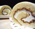 信州中野産りんご蜂蜜の純生ハニークリームロールの特産品画像