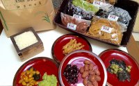 秋田屋無添加煮豆、惣菜セットと森谷農園新米コシヒカリ3kgの特産品画像