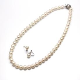 あこや真珠（7.0-7.5㎜）ネックレス・イヤリングセットの特産品画像