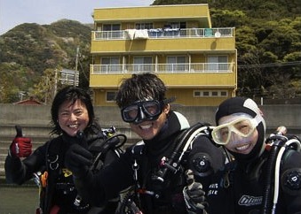 ３名様安心安全マンツーマン体験ダイビング２回、宿泊付の特産品画像