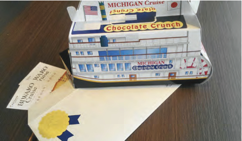 ミシガンクルーズペア乗船券&ミシガンチョコクランチの特産品画像