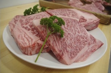 北出精肉店　熟成ロースステーキ肉　1㎏相当の特産品画像