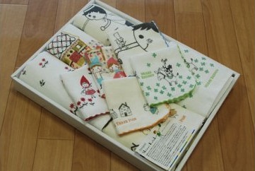 カトウシンジ「童話のガーゼタオル」セットの特産品画像