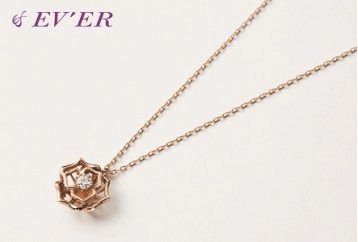EV’ER　ダイヤモンド花モチーフプチネックレスの特産品画像