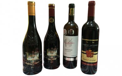 スロバキアワイン・ロイヤル&プレジデント・プレミアム4本セットの特産品画像