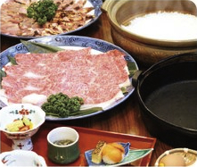三田牛と地鶏の贅沢すき焼きペアお食事券の特産品画像