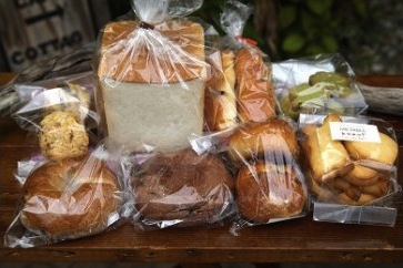 Mia's Bread パンとおやつのセットの特産品画像