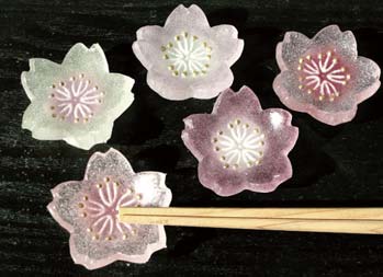 色変わり　桜花　箸置セットの特産品画像