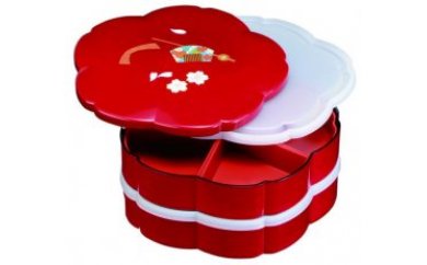 桜型 オードブル（重箱）赤溜塗 花かがりの特産品画像