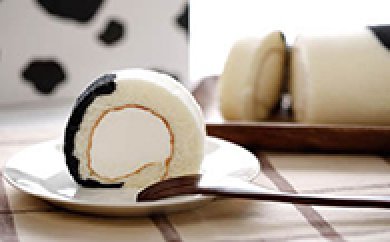 牛柄がとってもかわいいロールケーキ２本+手作りアイスクリーム8個セットの特産品画像