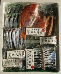 イワシ丸干し＆旬の魚開きセットの特産品画像