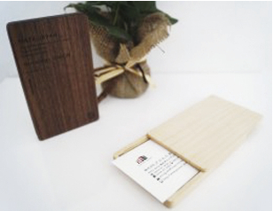 木製名刺ケース【ウォールナット】の特産品画像
