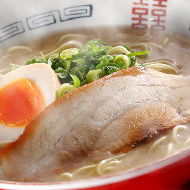 幻の濃厚ラーメン「生スープ豚骨ラーメン2食」チャーシューブロック付の特産品画像