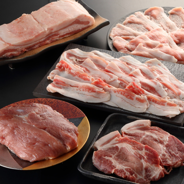 人気沸騰！ブランドポーク乳豚｢バラエティーセットB｣計2.6kgの特産品画像