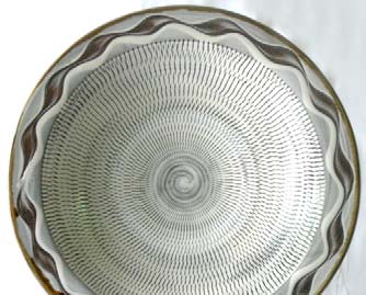 小鹿田焼 尺一寸皿の特産品画像