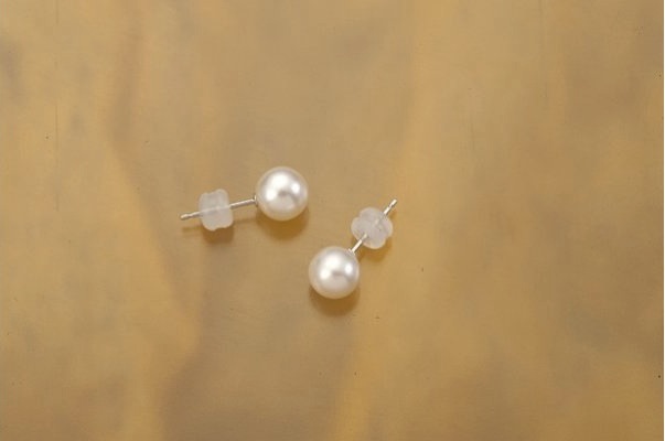 真珠品評会入賞常連のオーハタパールが作る海の宝石　アコヤ真珠ピアス（7ミリ）の特産品画像