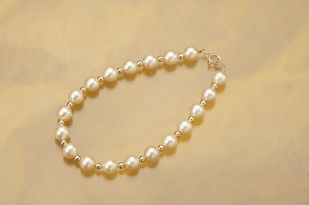 真珠品評会入賞常連のオーハタパールが作る海の宝石 アコヤ真珠ブレスレットの特産品画像
