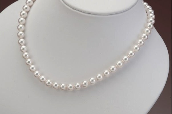 真珠品評会入賞常連のオーハタパールが作る海の宝石　アコヤ真珠ネックレス・イヤリングセットの特産品画像